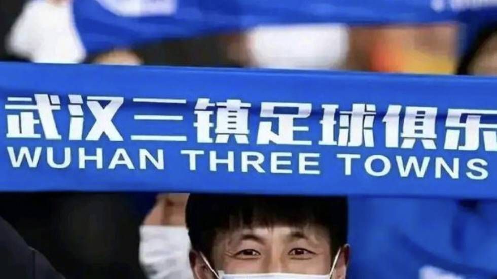 胸啊嗯～出奶了游戏